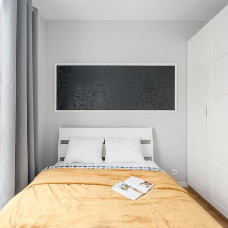 Ferienwohnung Enjoy! Marywilska Warschau Exterior foto
