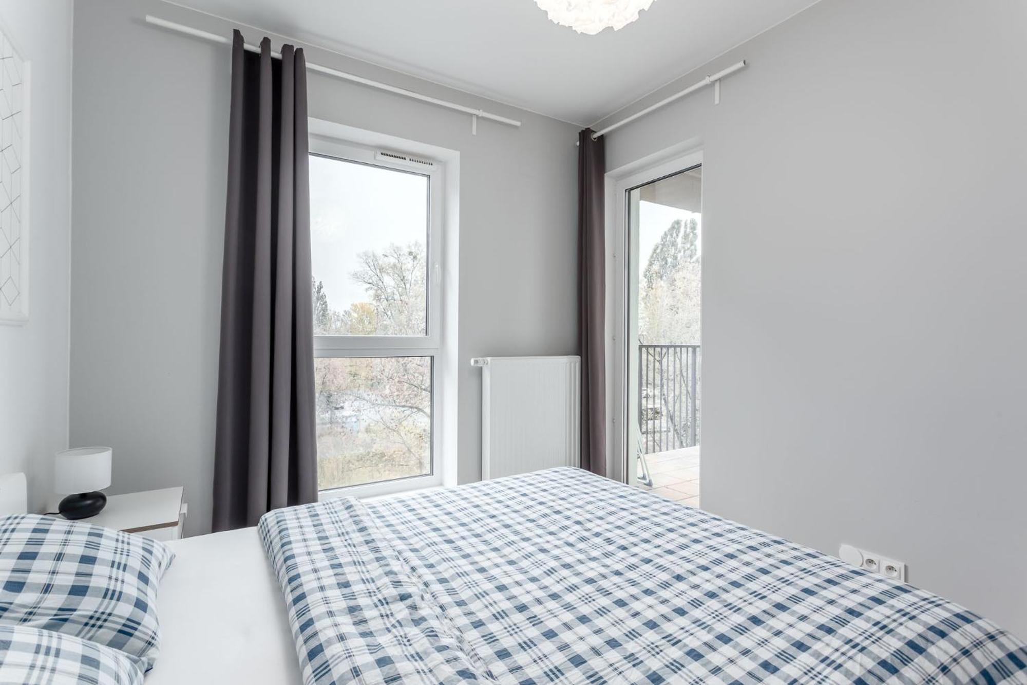 Ferienwohnung Enjoy! Marywilska Warschau Exterior foto