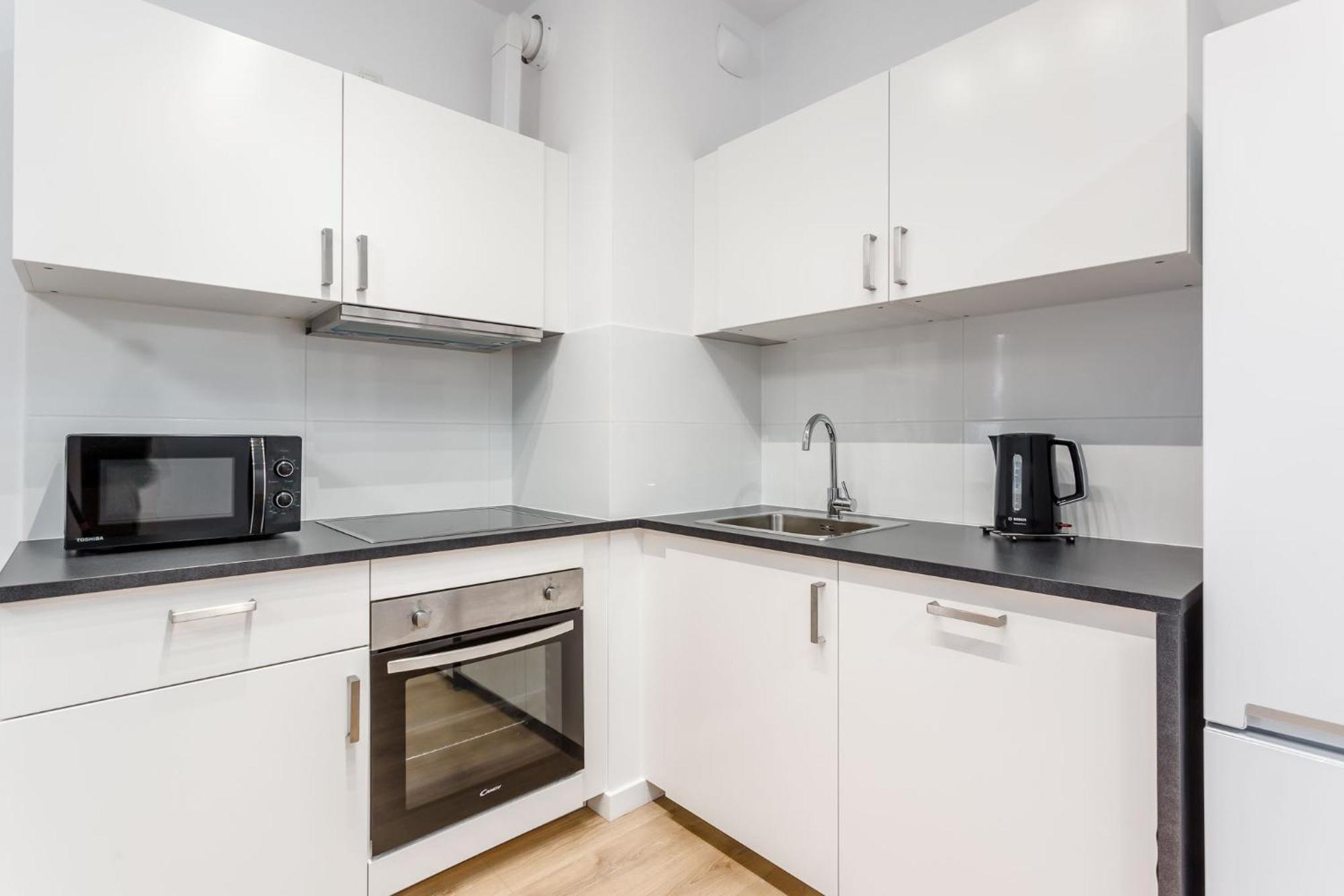 Ferienwohnung Enjoy! Marywilska Warschau Exterior foto