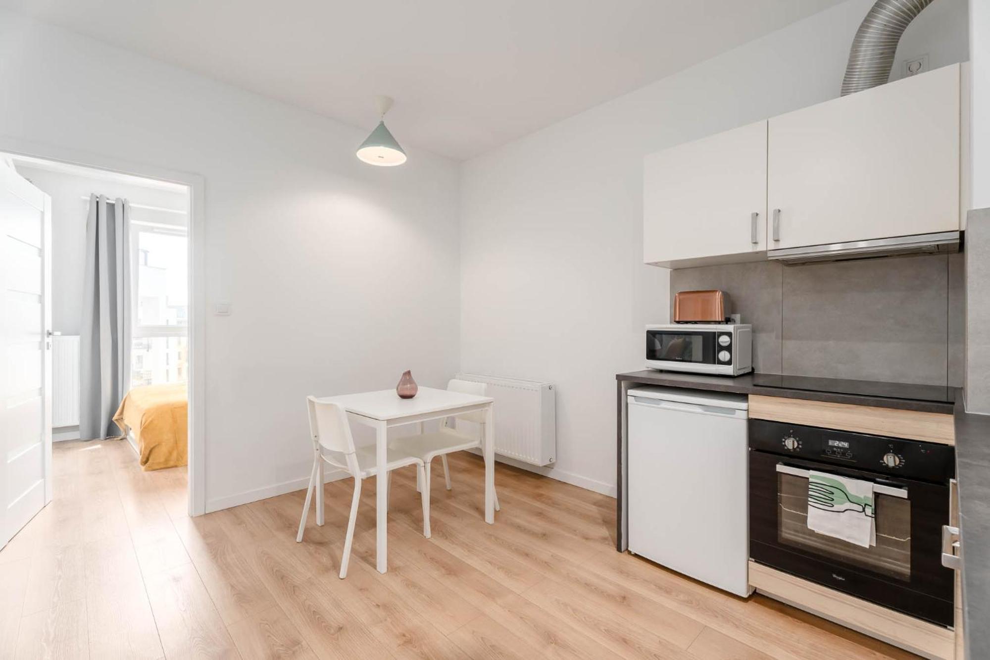 Ferienwohnung Enjoy! Marywilska Warschau Exterior foto